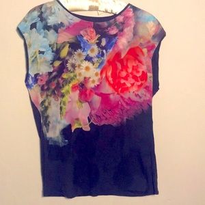 💐🌼🌷Ted Baker chiffon tank On Sale!